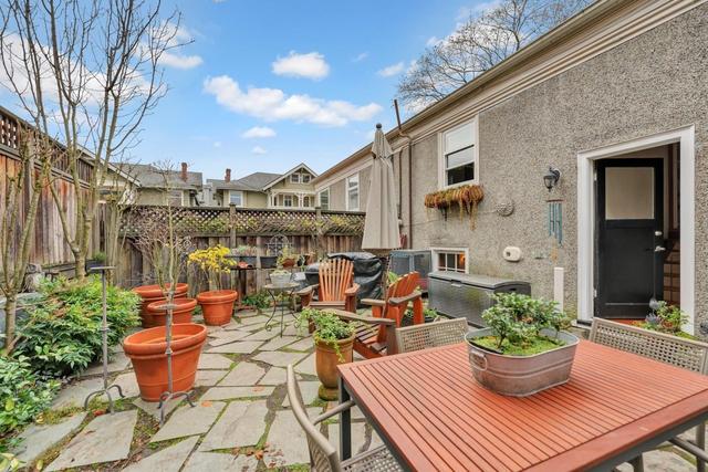 2303 3rd Avenue W Vancouver, BC V6K 1L6