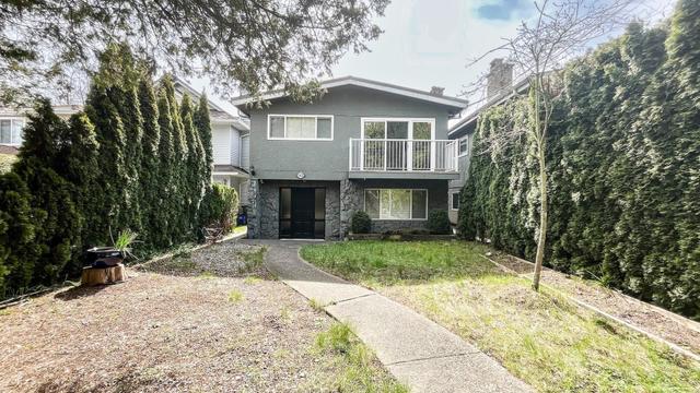 1420 Park Drive  Vancouver, BC V6P 2K7