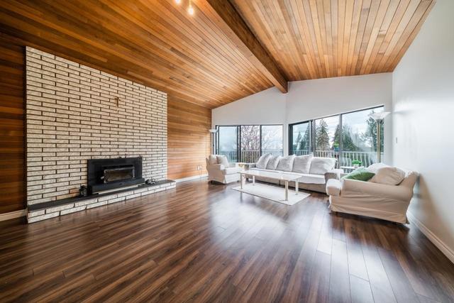 3540 Baycrest Avenue  Coquitlam, BC V3B 2W7