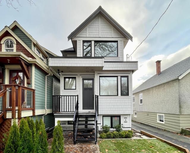 162 43rd Avenue E Vancouver, BC V5W 1S9