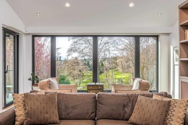 2236 Yewbrook Place  Vancouver, BC V6P 6K4