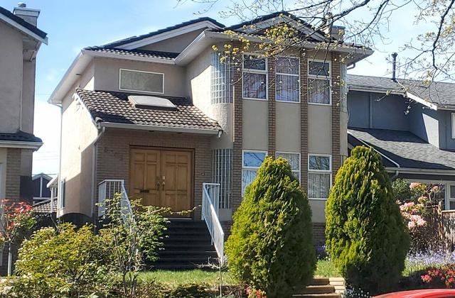 8205 Hudson Street  Vancouver, BC V6P 4M2