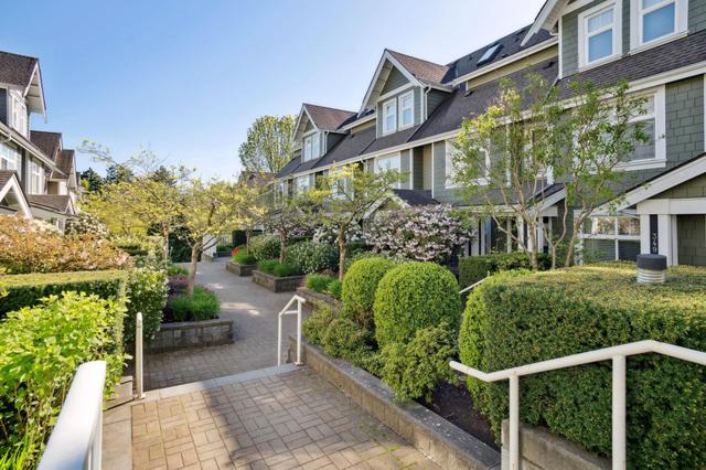 7411 Columbia Street  Vancouver, BC V5X 4X4