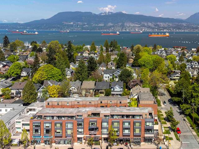 215-1961 Collingwood Street  Vancouver, BC V6R 3K6