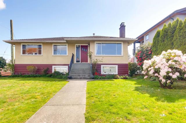 3712 Fir Street  Burnaby, BC V5G 2A5
