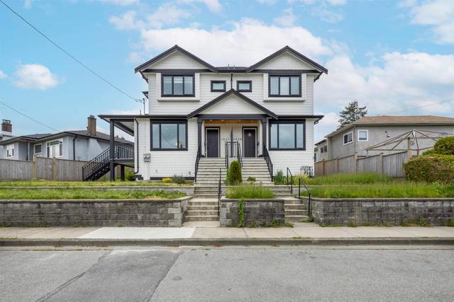 4541 Hoy Street  Vancouver, BC V5R 4N5