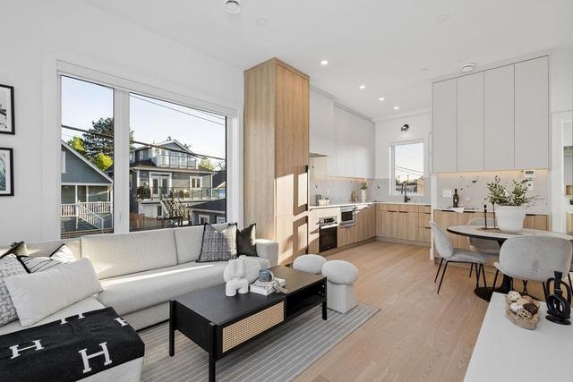 2754 Graveley Street  Vancouver, BC V5K 3J7