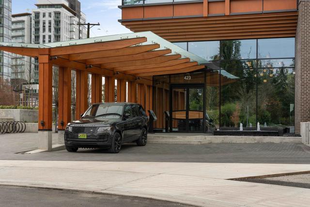 TH2-423 6th Street  West Vancouver, BC V7T 0A1
