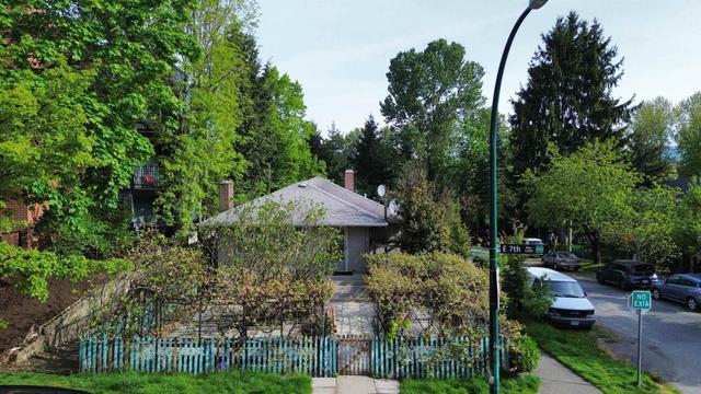 1385 7th Avenue E Vancouver, BC V5N 1R6