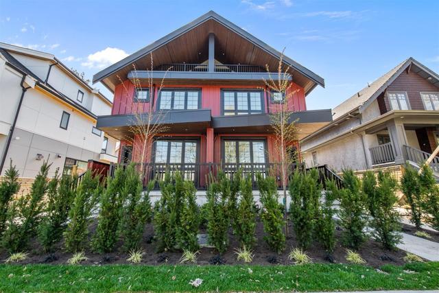 #2-1166 26th Avenue E Vancouver, BC V5V 2J7