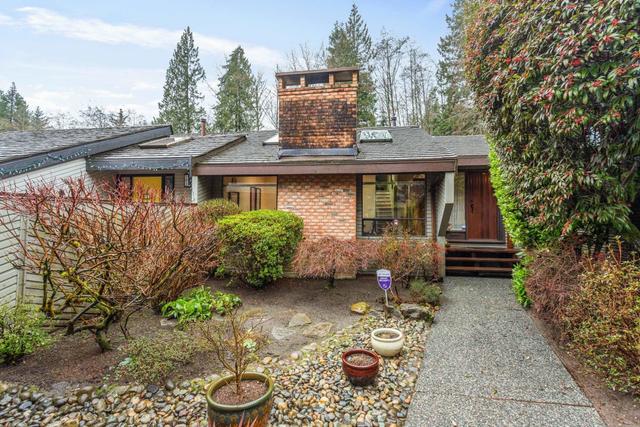 5639 White Pine Lane  North Vancouver, BC V7R 4S1