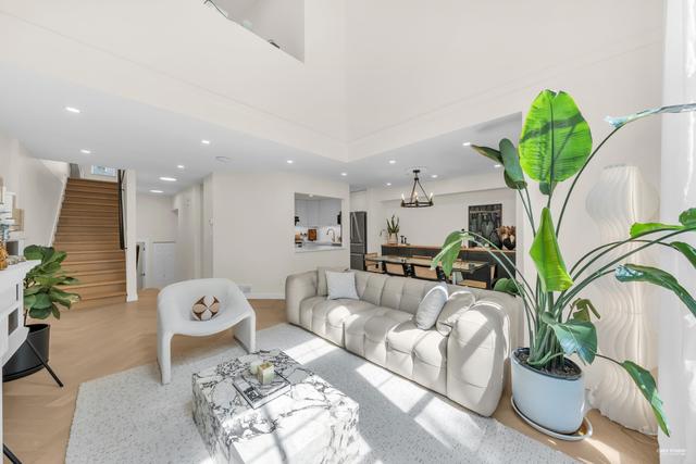 3460 Amberly Place  Vancouver, BC V5S 4P9
