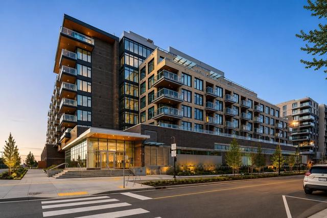 312-755 Harbourside Drive  North Vancouver, BC V7P 0G1