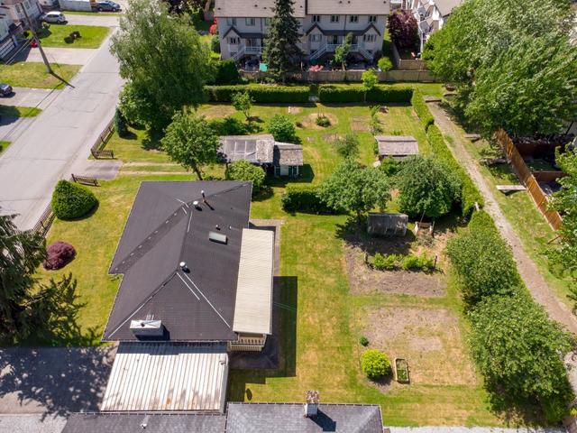 2337 Lobb Avenue  Port Coquitlam, BC V3C 1M7