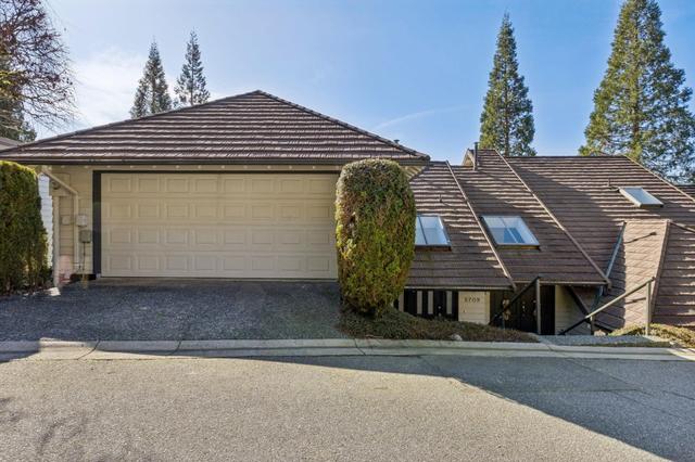 5709 Owl Court  North Vancouver, BC V7R 4V1