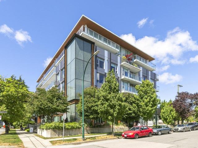 402-5693 Elizabeth Street  Vancouver, BC V5Y 3K1
