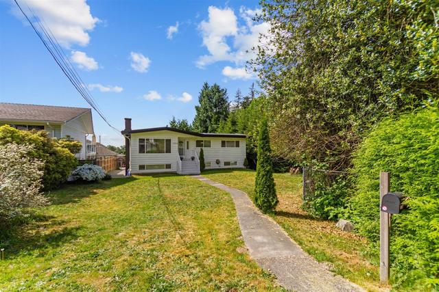 1906 Rhodena Avenue  Coquitlam, BC V3K 2Z9