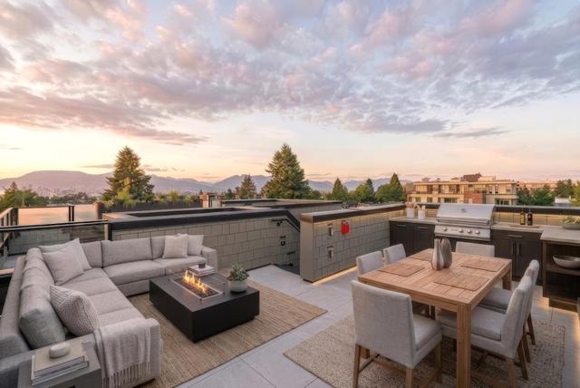 4470 Ash Street Vancouver, BC V5Z 2H8