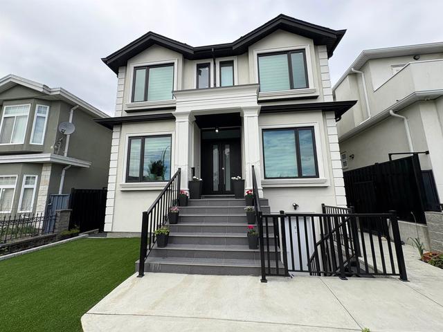 759 57th Avenue E Vancouver, BC V5X 1T3