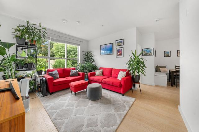 301-3205 Mountain Highway  North Vancouver, BC V7K 0A3