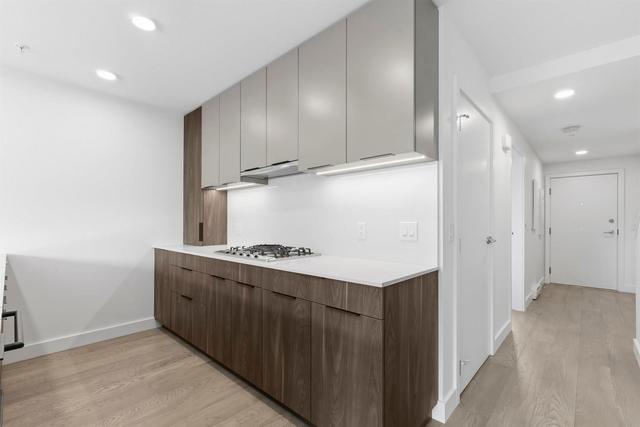 305-3590 39th Avenue W Vancouver, BC V6N 3A5