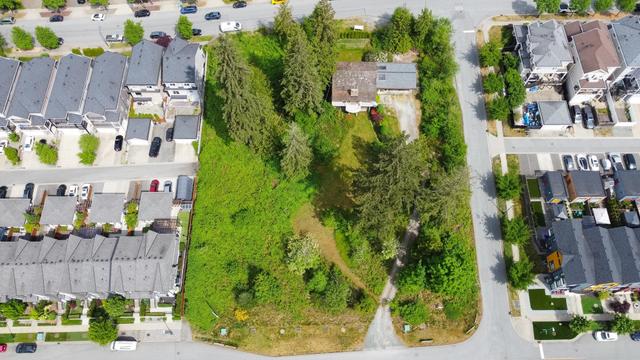 3417 Roxton Avenue E Coquitlam, BC V3B 7M9