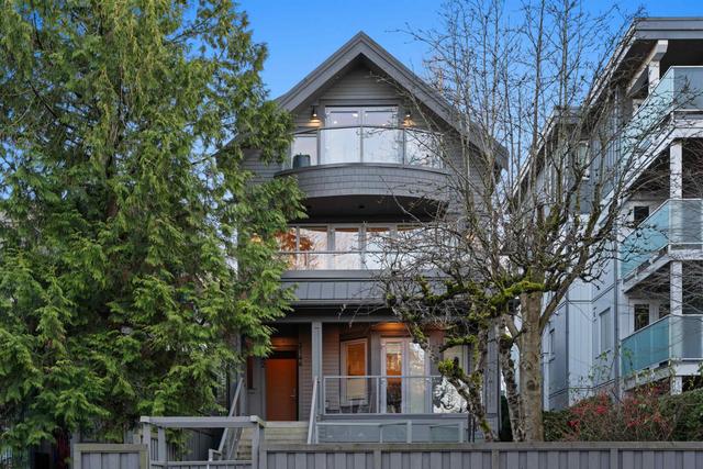 2142 1st Avenue W Vancouver, BC V6K 1E8
