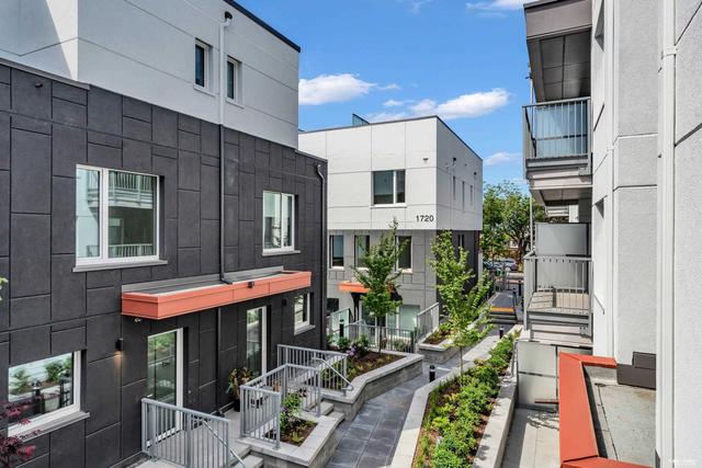 2260 1st Avenue E Vancouver, BC V5N 0K2