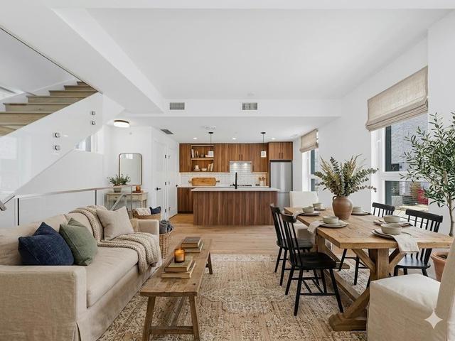 6833 Cambie Street  Vancouver, BC V6P 3H1