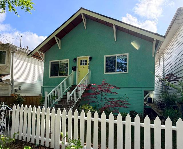 4322 Welwyn Street  Vancouver, BC V5N 3Z4