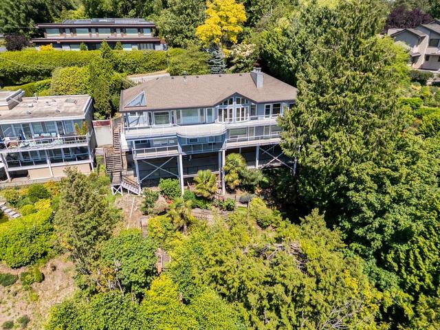 2408 Marine Drive SW Vancouver, BC V6P 6C2