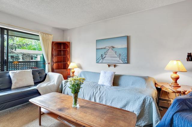 402-2215 Dundas Street  Vancouver, BC V5L 1J9