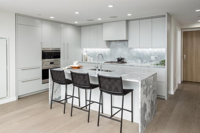 807-7418 Paulson Street  Vancouver, BC V6P 0K2
