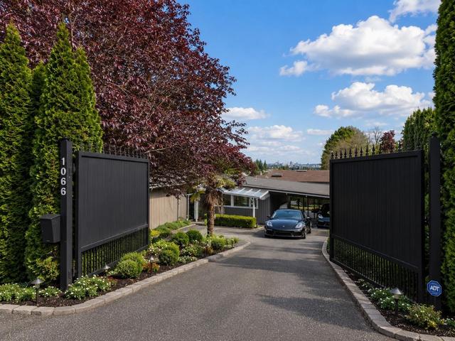 1066 Palmerston Avenue  West Vancouver, BC V7S 2J3