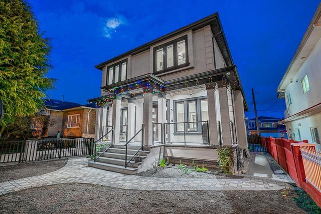 1838 49th Avenue E Vancouver, BC V5P 1T3