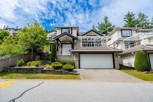1687 Plateau Crescent  Coquitlam, BC V3E 3B3
