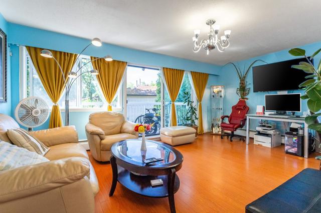 212-8020 Ryan Road  Richmond, BC V7A 2E5