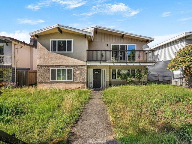 1205 49th Avenue E Vancouver, BC V5W 2H9