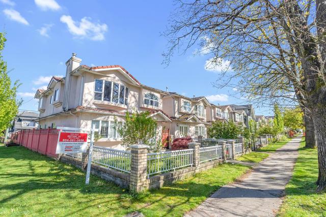 4708 Inverness Street  Vancouver, BC V5V 4X6