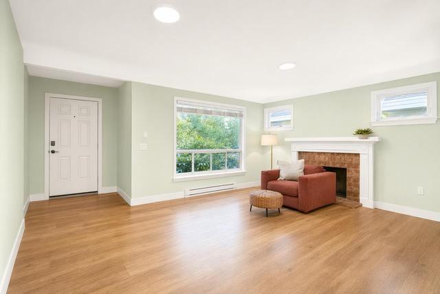 6457 Ontario Street  Vancouver, BC V5W 2N1