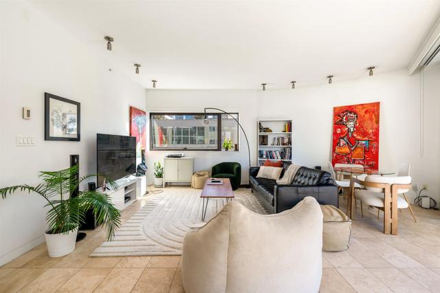 1406-838 Hastings Street W Vancouver, BC V6C 0A6