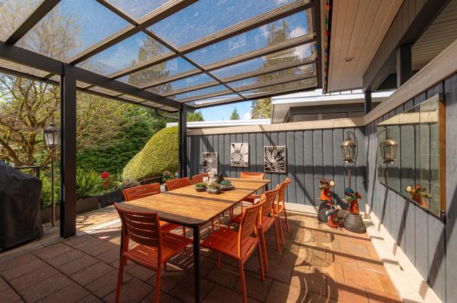 3669 Edgemont Boulevard  North Vancouver, BC V7R 2P6