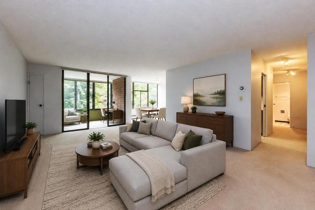 407-4101 Yew Street  Vancouver, BC V6L 3B7