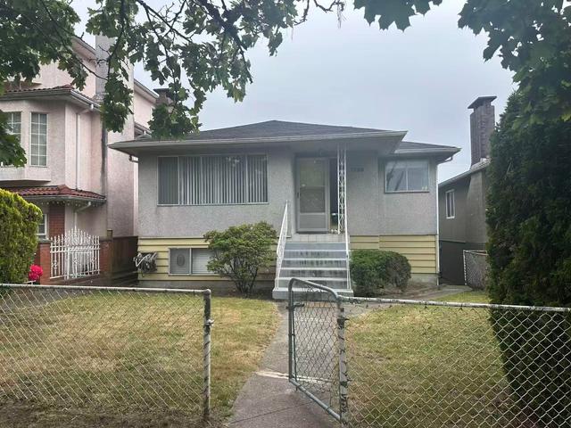 1380 54th Avenue E Vancouver, BC V5X 1M4