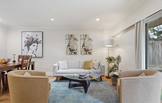 2329 Mountain Highway  North Vancouver, BC V7J 2N2
