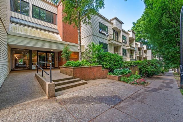 402-1350 Comox Street  Vancouver, BC V6E 4E1