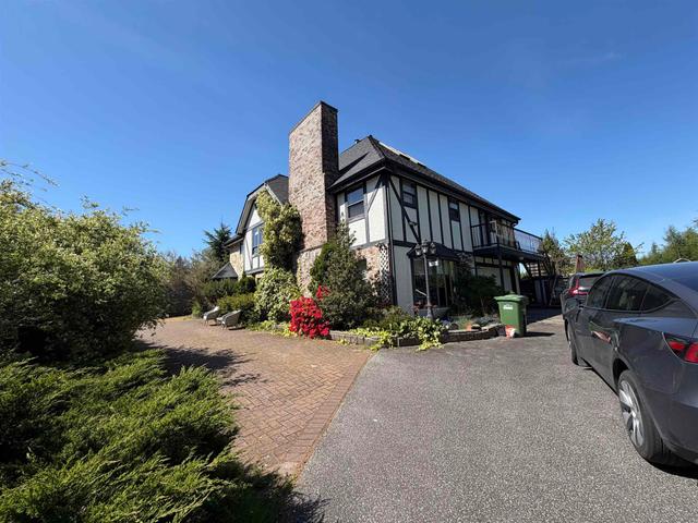 10591 Granville Avenue  Richmond, BC V6Y 1R5