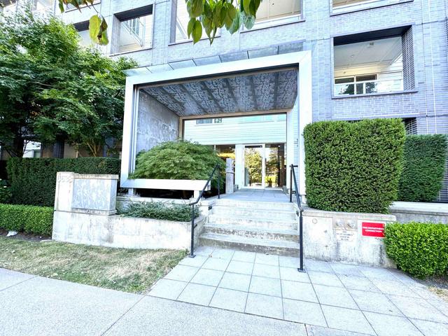 106-6633 Cambie Street  Vancouver, BC V6P 0E5