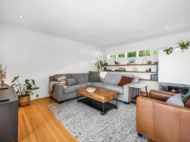 947 Evergreen Place  North Vancouver, BC V7R 1R5