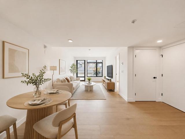 202-6485 Manitoba Street  Vancouver, BC V5Y 0P7